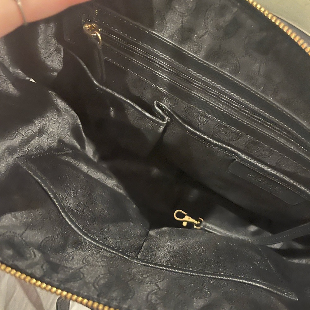MICHAEL Michael Kors Jet Set Bag - Picture 12 of 14